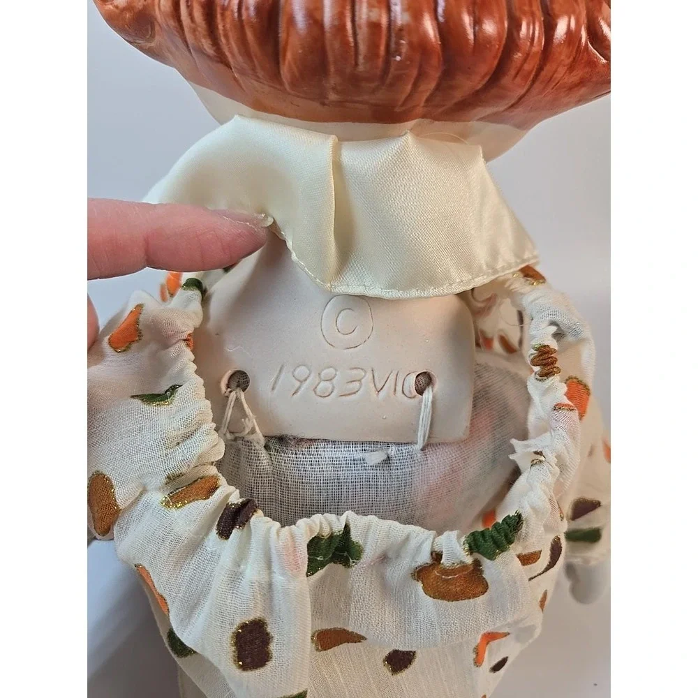 Victoria Impex Clown Porcelain Doll Working Music Box
